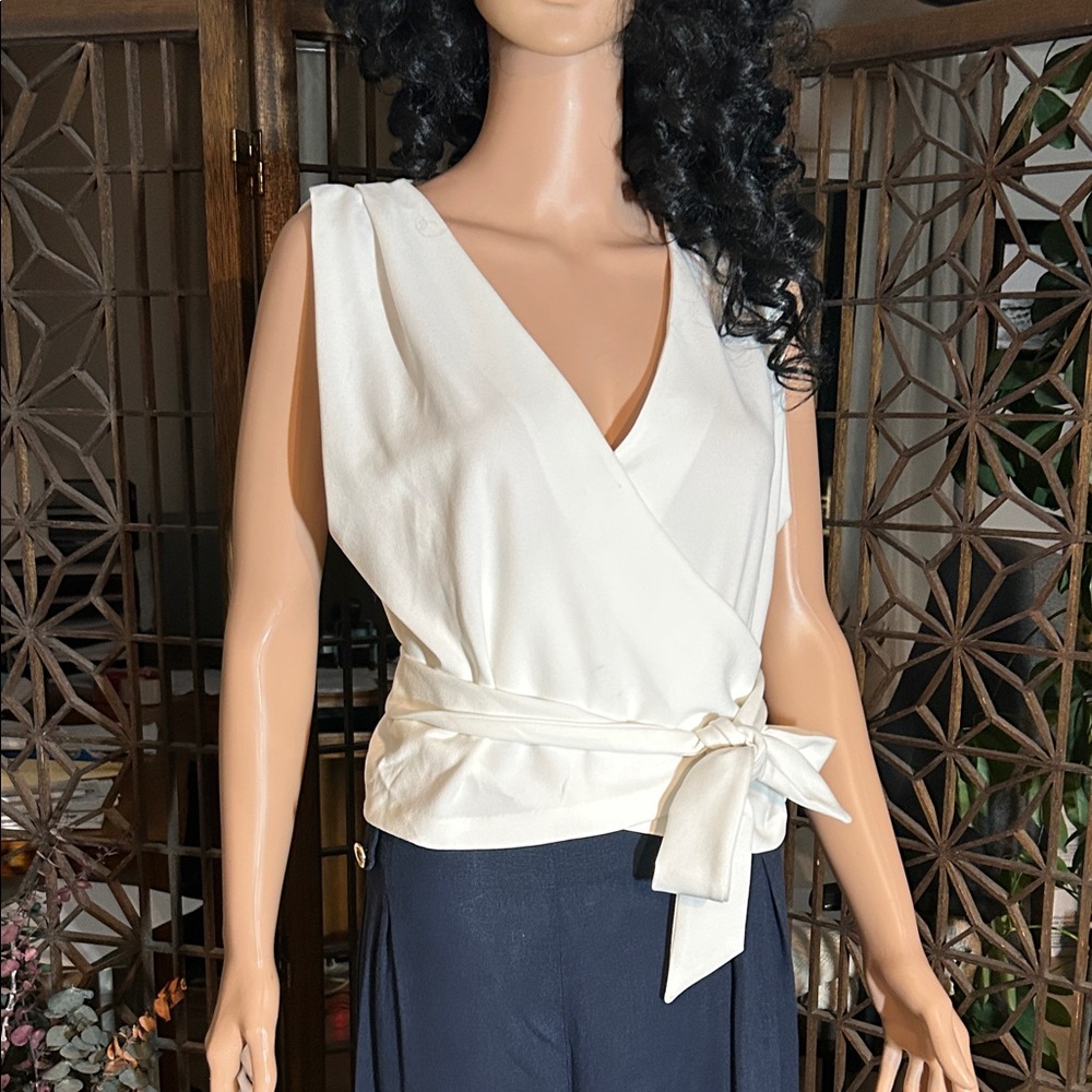NWT ZARA WRAP SLEEVELESS TOP L